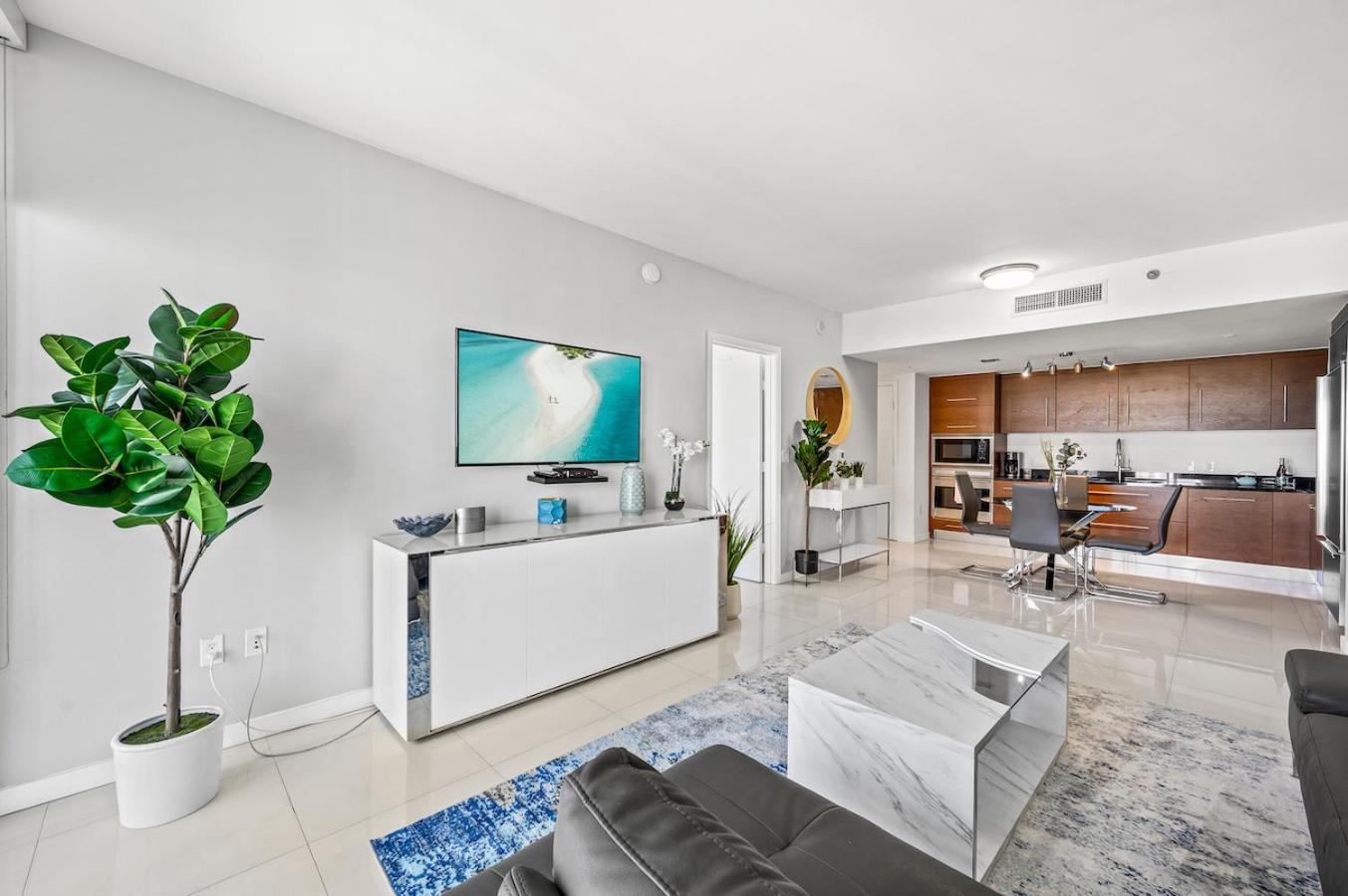 *Iconic W Icon Condo/ Pool&Waterviews*Freespa* 마이애미 외부 사진