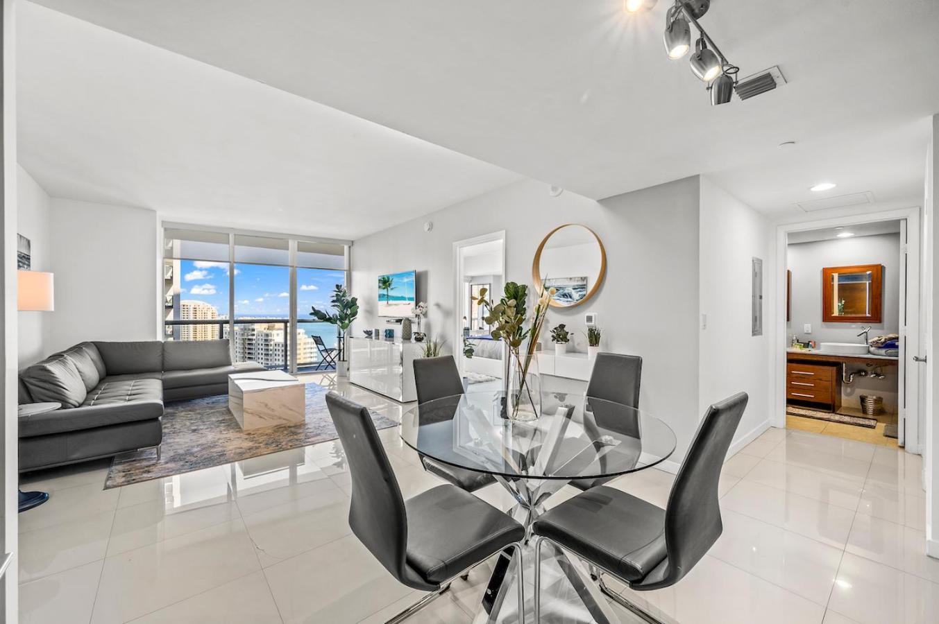 *Iconic W Icon Condo/ Pool&Waterviews*Freespa* 마이애미 외부 사진