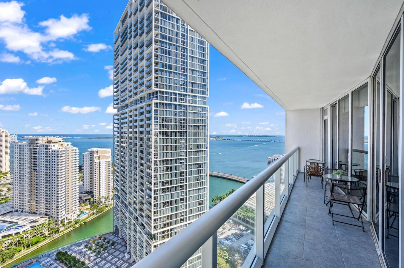 *Iconic W Icon Condo/ Pool&Waterviews*Freespa* 마이애미 외부 사진