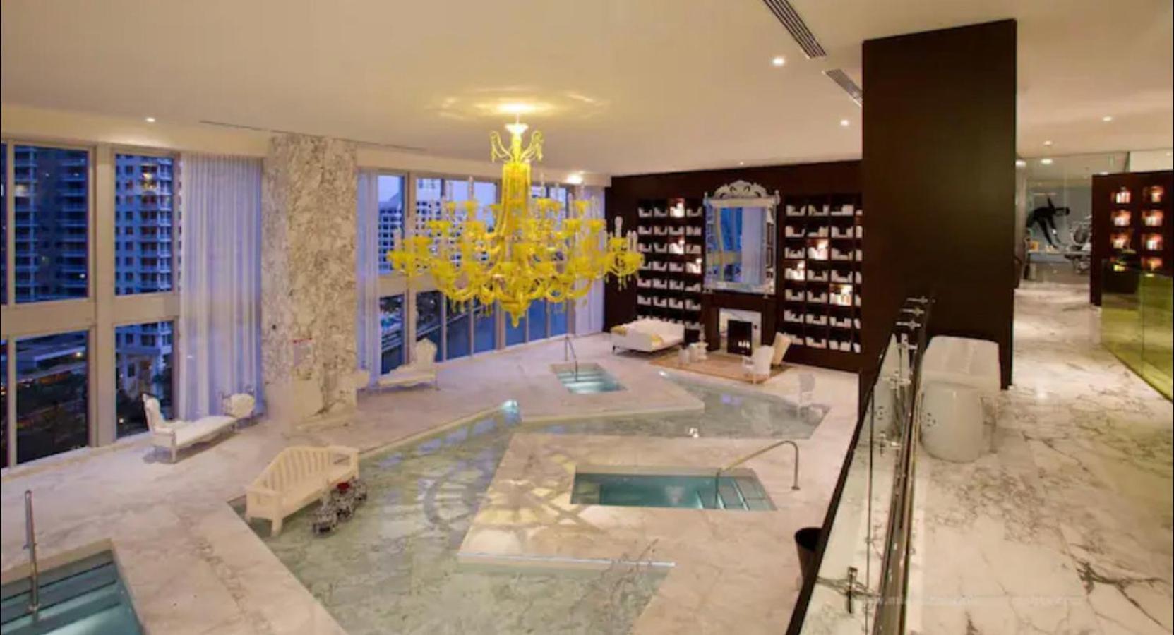 *Iconic W Icon Condo/ Pool&Waterviews*Freespa* 마이애미 외부 사진
